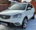 Білий Cанг Йонг Korando, об'ємом двигуна 2 л та пробігом 111 тис. км за 10100 $, фото 1 на Automoto.ua