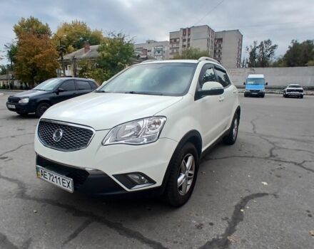 Cанг Йонг Korando 2012 у Новомосковске на Automoto.ua Білий Cанг Йонг Korando, об'ємом двигуна 2 л та пробігом 77 тис. км за 9500 $, фото 2 на Automoto.ua
