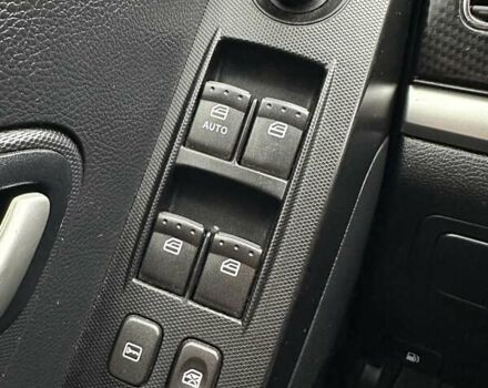 Белый Cанг Йонг Корандо, объемом двигателя 2 л и пробегом 111 тыс. км за 8800 $, фото 19 на Automoto.ua