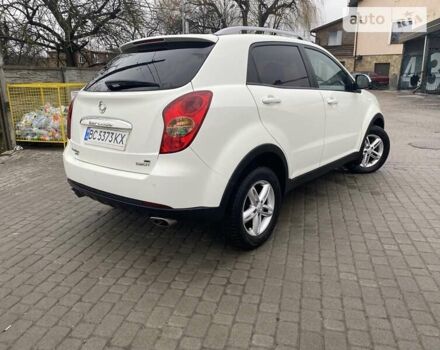 Білий Cанг Йонг Korando, об'ємом двигуна 2 л та пробігом 128 тис. км за 9600 $, фото 5 на Automoto.ua