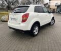 Білий Cанг Йонг Korando, об'ємом двигуна 2 л та пробігом 128 тис. км за 9600 $, фото 5 на Automoto.ua