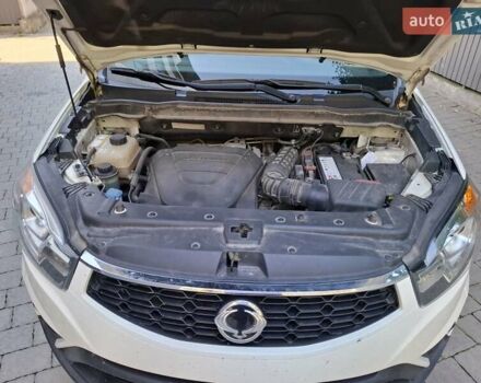 Білий Cанг Йонг Korando, об'ємом двигуна 2 л та пробігом 93 тис. км за 9800 $, фото 53 на Automoto.ua