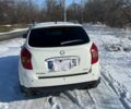 Белый Cанг Йонг Корандо, объемом двигателя 2 л и пробегом 204 тыс. км за 9750 $, фото 3 на Automoto.ua