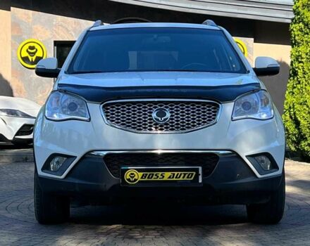 Белый Cанг Йонг Корандо, объемом двигателя 2.3 л и пробегом 155 тыс. км за 9800 $, фото 1 на Automoto.ua