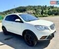 Білий Cанг Йонг Korando, об'ємом двигуна 2 л та пробігом 127 тис. км за 9700 $, фото 5 на Automoto.ua