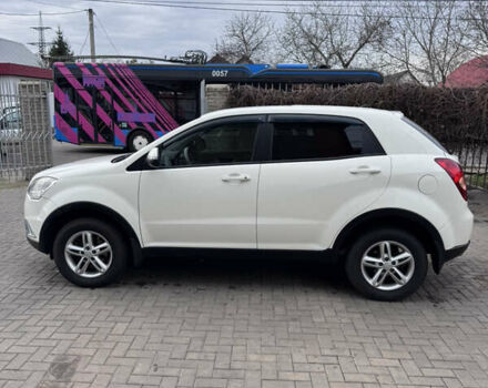 Білий Cанг Йонг Korando, об'ємом двигуна 2 л та пробігом 205 тис. км за 8000 $, фото 4 на Automoto.ua