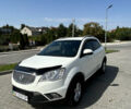 Білий Cанг Йонг Korando, об'ємом двигуна 2 л та пробігом 155 тис. км за 10800 $, фото 1 на Automoto.ua