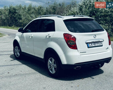 Білий Cанг Йонг Korando, об'ємом двигуна 2 л та пробігом 164 тис. км за 8100 $, фото 2 на Automoto.ua