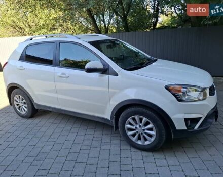 Білий Cанг Йонг Korando, об'ємом двигуна 2 л та пробігом 93 тис. км за 9800 $, фото 19 на Automoto.ua