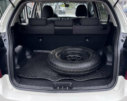 Білий Cанг Йонг Korando, об'ємом двигуна 2 л та пробігом 205 тис. км за 8000 $, фото 8 на Automoto.ua