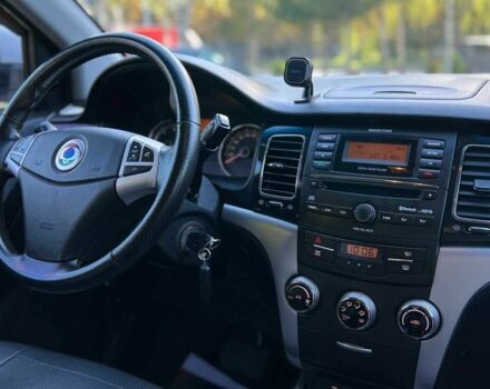 Белый Cанг Йонг Корандо, объемом двигателя 2.3 л и пробегом 155 тыс. км за 9800 $, фото 18 на Automoto.ua