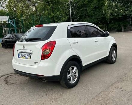 Білий Cанг Йонг Korando, об'ємом двигуна 2 л та пробігом 158 тис. км за 8600 $, фото 4 на Automoto.ua