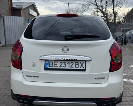 Білий Cанг Йонг Korando, об'ємом двигуна 2 л та пробігом 205 тис. км за 8000 $, фото 3 на Automoto.ua