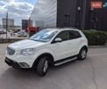 Белый Cанг Йонг Корандо, объемом двигателя 2 л и пробегом 139 тыс. км за 10000 $, фото 3 на Automoto.ua