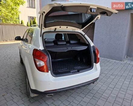 Білий Cанг Йонг Korando, об'ємом двигуна 2 л та пробігом 93 тис. км за 9800 $, фото 41 на Automoto.ua