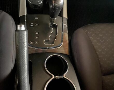 Белый Cанг Йонг Корандо, объемом двигателя 2 л и пробегом 229 тыс. км за 7400 $, фото 6 на Automoto.ua