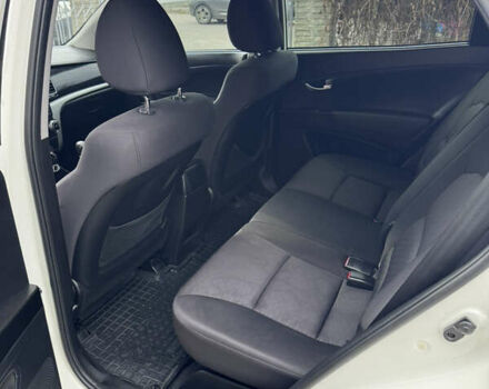 Білий Cанг Йонг Korando, об'ємом двигуна 2 л та пробігом 205 тис. км за 8000 $, фото 7 на Automoto.ua