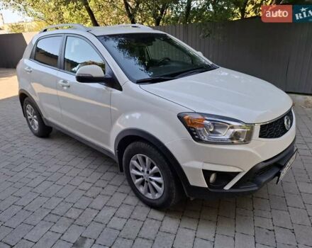 Білий Cанг Йонг Korando, об'ємом двигуна 2 л та пробігом 93 тис. км за 9800 $, фото 9 на Automoto.ua