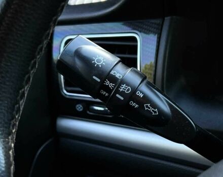 Белый Cанг Йонг Корандо, объемом двигателя 2.3 л и пробегом 155 тыс. км за 9800 $, фото 11 на Automoto.ua