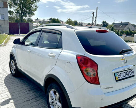 Білий Cанг Йонг Korando, об'ємом двигуна 2 л та пробігом 156 тис. км за 8500 $, фото 4 на Automoto.ua