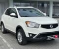 Білий Cанг Йонг Korando, об'ємом двигуна 2 л та пробігом 231 тис. км за 8990 $, фото 2 на Automoto.ua