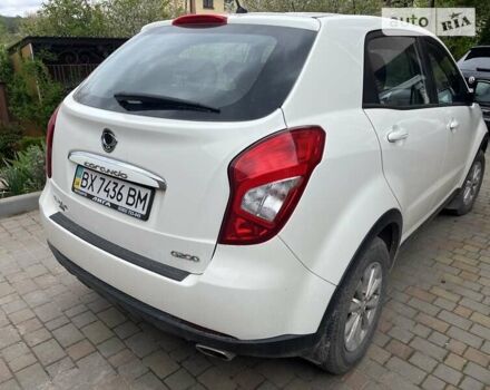 Білий Cанг Йонг Korando, об'ємом двигуна 2 л та пробігом 140 тис. км за 9000 $, фото 15 на Automoto.ua