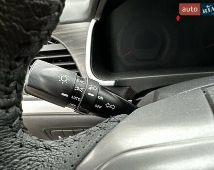 Білий Cанг Йонг Korando, об'ємом двигуна 2 л та пробігом 83 тис. км за 9800 $, фото 34 на Automoto.ua