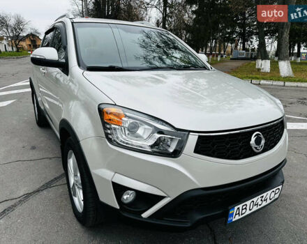Білий Cанг Йонг Korando, об'ємом двигуна 2 л та пробігом 83 тис. км за 9800 $, фото 1 на Automoto.ua