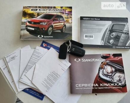 Білий Cанг Йонг Korando, об'ємом двигуна 2 л та пробігом 166 тис. км за 11000 $, фото 1 на Automoto.ua