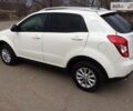 Білий Cанг Йонг Korando, об'ємом двигуна 2 л та пробігом 160 тис. км за 11800 $, фото 1 на Automoto.ua