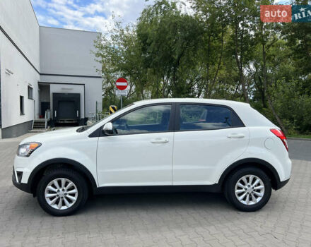 Білий Cанг Йонг Korando, об'ємом двигуна 2 л та пробігом 109 тис. км за 9500 $, фото 5 на Automoto.ua