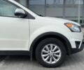 Білий Cанг Йонг Korando, об'ємом двигуна 2 л та пробігом 231 тис. км за 8990 $, фото 7 на Automoto.ua