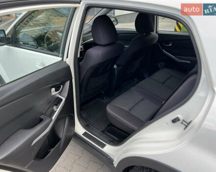 Білий Cанг Йонг Korando, об'ємом двигуна 2 л та пробігом 109 тис. км за 9500 $, фото 13 на Automoto.ua