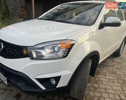 Белый Cанг Йонг Корандо, объемом двигателя 2 л и пробегом 141 тыс. км за 9100 $, фото 1 на Automoto.ua