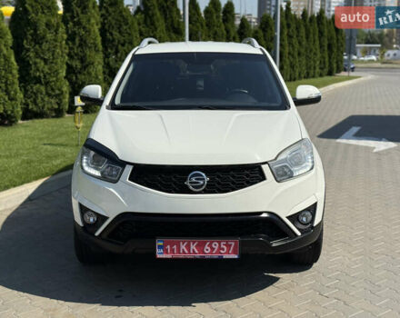 Білий Cанг Йонг Korando, об'ємом двигуна 2.2 л та пробігом 115 тис. км за 11900 $, фото 18 на Automoto.ua