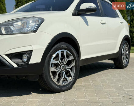 Білий Cанг Йонг Korando, об'ємом двигуна 2.2 л та пробігом 115 тис. км за 11900 $, фото 22 на Automoto.ua