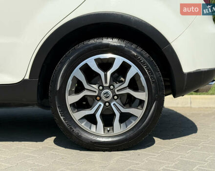 Білий Cанг Йонг Korando, об'ємом двигуна 2.2 л та пробігом 115 тис. км за 11900 $, фото 20 на Automoto.ua