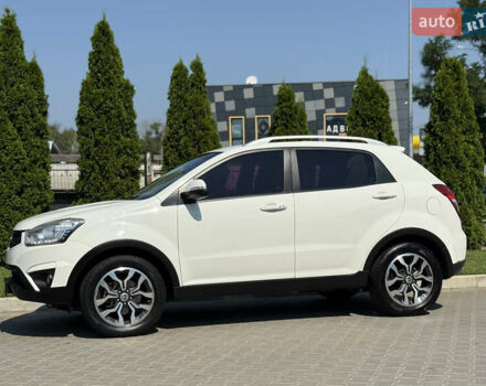 Білий Cанг Йонг Korando, об'ємом двигуна 2.2 л та пробігом 115 тис. км за 11900 $, фото 13 на Automoto.ua