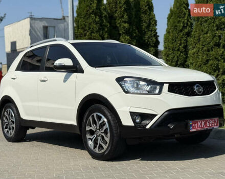 Білий Cанг Йонг Korando, об'ємом двигуна 2.2 л та пробігом 115 тис. км за 11900 $, фото 2 на Automoto.ua