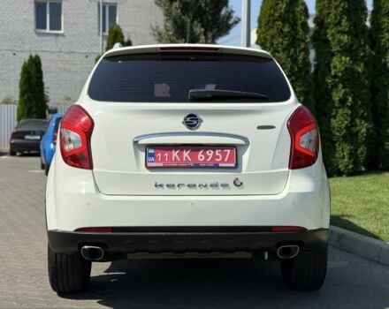 Білий Cанг Йонг Korando, об'ємом двигуна 2.2 л та пробігом 115 тис. км за 11900 $, фото 4 на Automoto.ua