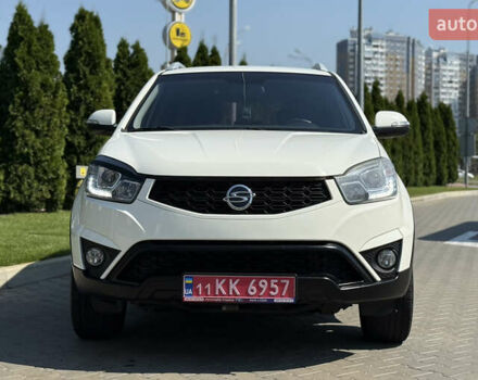 Білий Cанг Йонг Korando, об'ємом двигуна 2.2 л та пробігом 115 тис. км за 11900 $, фото 40 на Automoto.ua