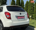 Білий Cанг Йонг Korando, об'ємом двигуна 2.2 л та пробігом 115 тис. км за 11900 $, фото 17 на Automoto.ua