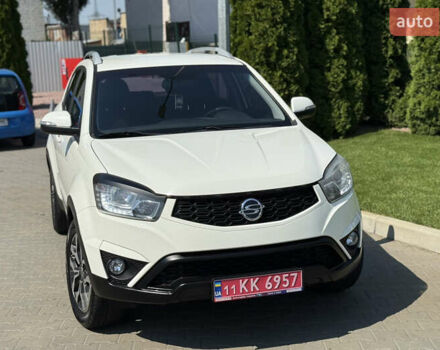 Білий Cанг Йонг Korando, об'ємом двигуна 2.2 л та пробігом 115 тис. км за 11900 $, фото 9 на Automoto.ua