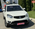Білий Cанг Йонг Korando, об'ємом двигуна 2.2 л та пробігом 115 тис. км за 11900 $, фото 9 на Automoto.ua