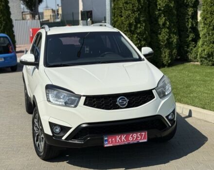 Білий Cанг Йонг Korando, об'ємом двигуна 2.2 л та пробігом 115 тис. км за 11900 $, фото 5 на Automoto.ua