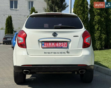 Білий Cанг Йонг Korando, об'ємом двигуна 2.2 л та пробігом 115 тис. км за 11900 $, фото 19 на Automoto.ua