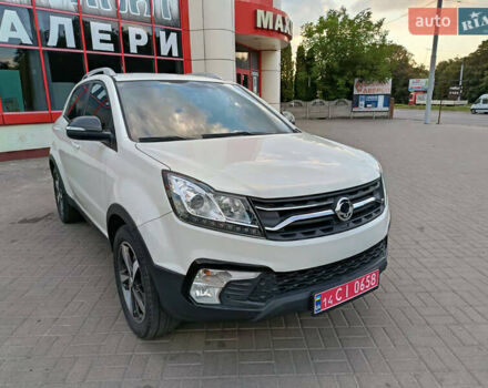 Білий Cанг Йонг Korando, об'ємом двигуна 2.2 л та пробігом 162 тис. км за 14400 $, фото 12 на Automoto.ua