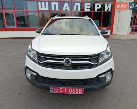 Білий Cанг Йонг Korando, об'ємом двигуна 2.2 л та пробігом 162 тис. км за 14400 $, фото 8 на Automoto.ua