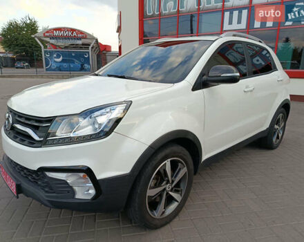 Білий Cанг Йонг Korando, об'ємом двигуна 2.2 л та пробігом 162 тис. км за 14400 $, фото 10 на Automoto.ua