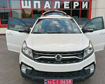Білий Cанг Йонг Korando, об'ємом двигуна 2.2 л та пробігом 162 тис. км за 14400 $, фото 1 на Automoto.ua